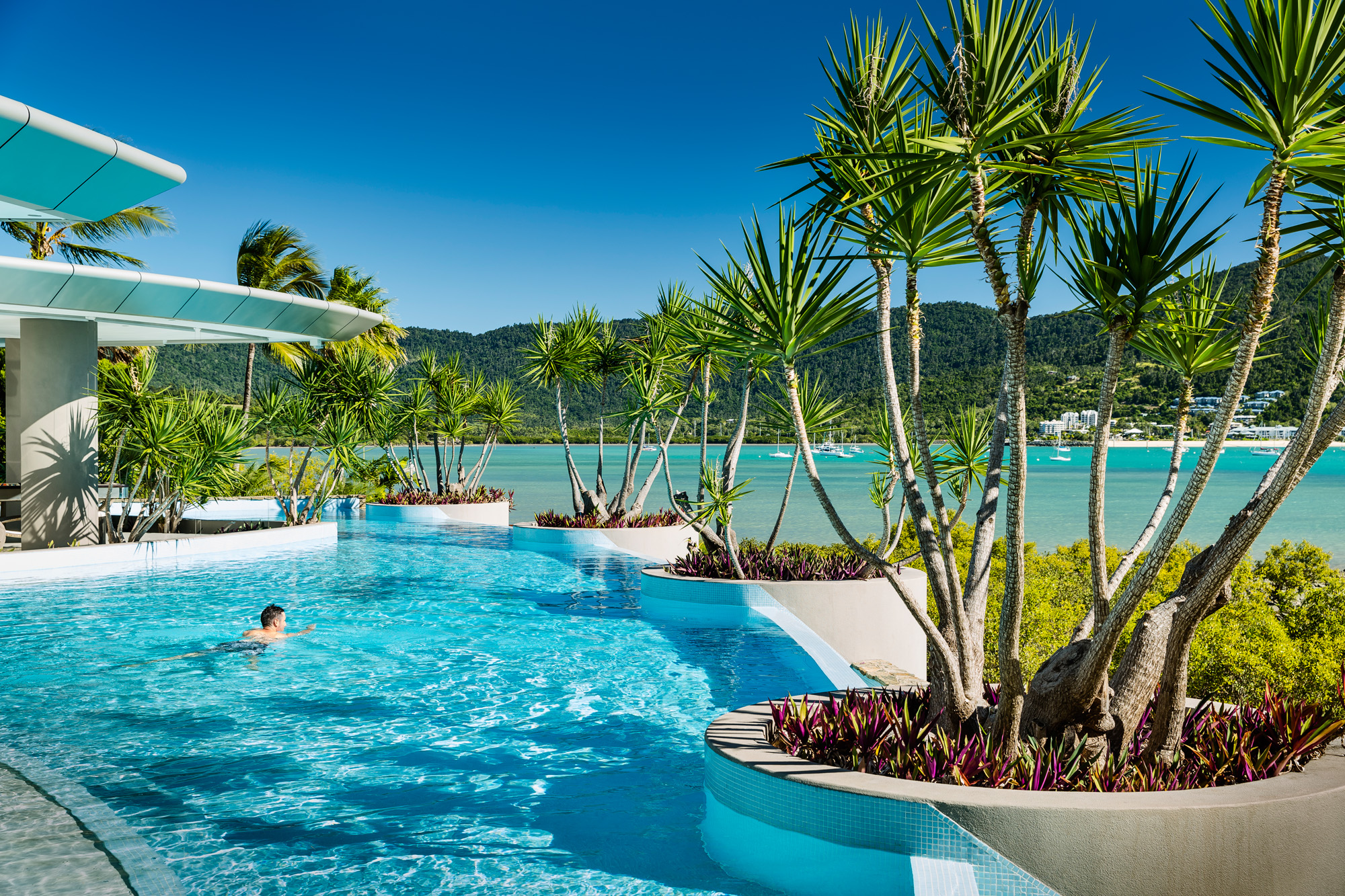 We were really blown away with the apartment and the location. Whitsunday Villa Stay Play