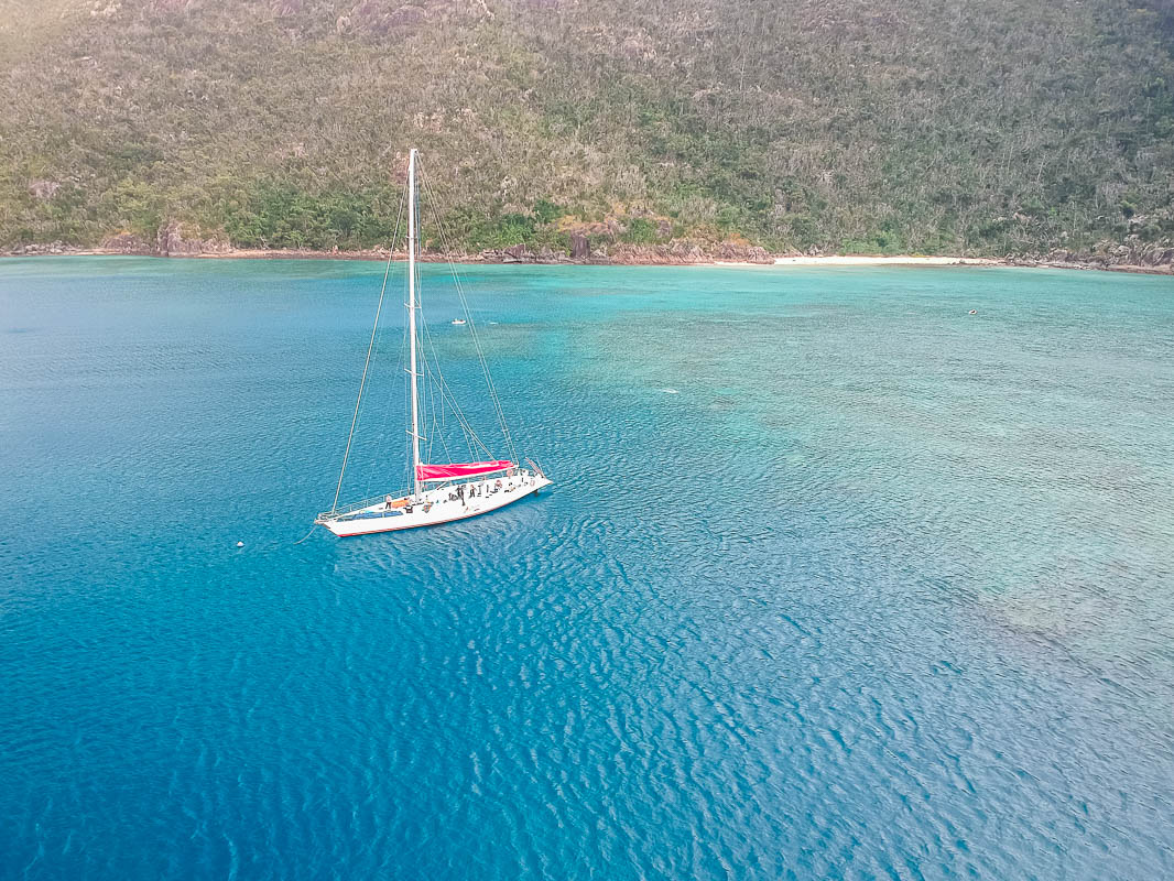 Overnight tour deals · spend your days exploring the freshest spots in the whitsundays on one of the liveliest boats around! This Is What It S Like Sailing The Whitsundays With Matador Escapes Etc
